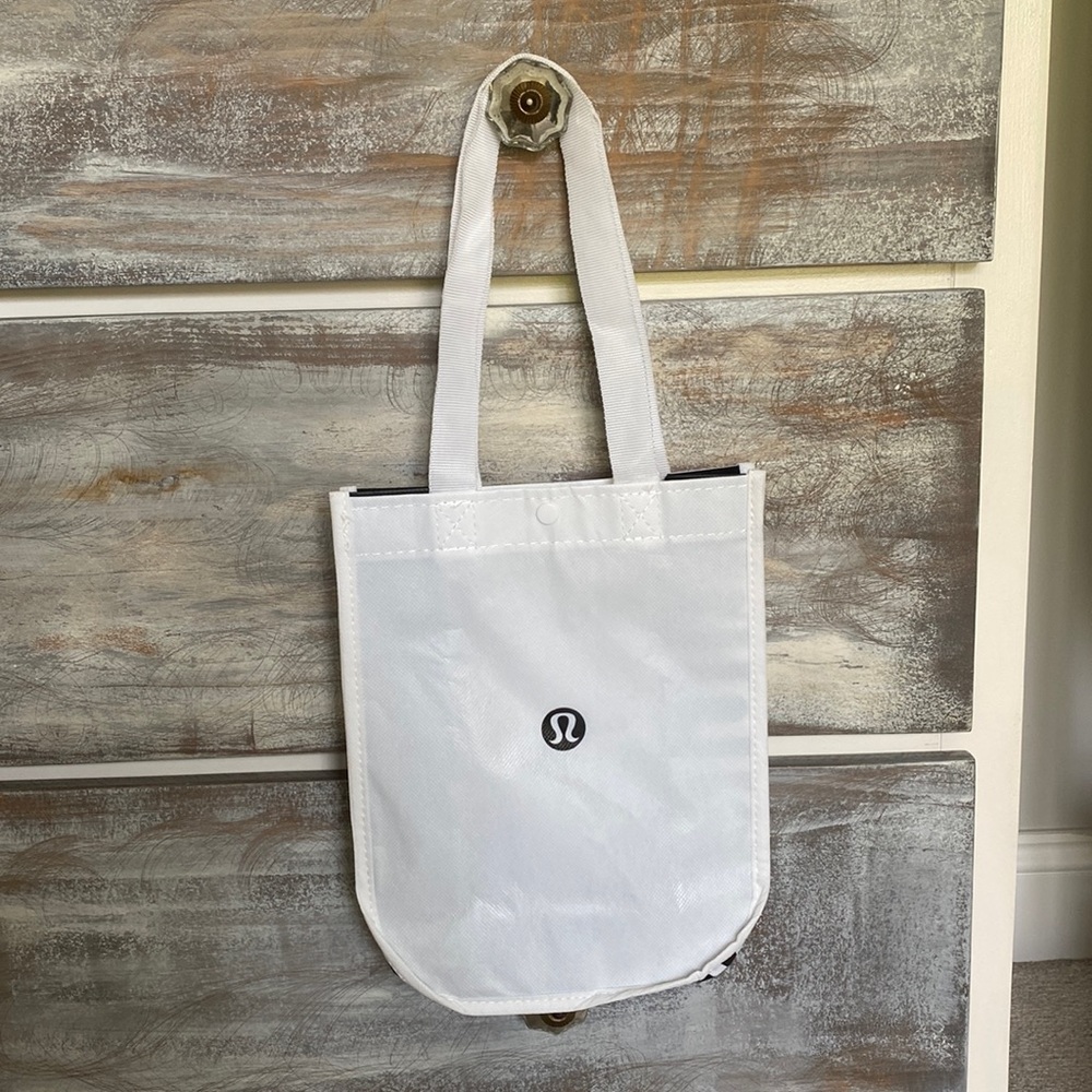 Lululemon Small White and Black Tote